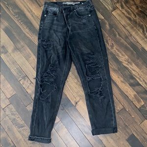 American Eagle mom jeans (black)